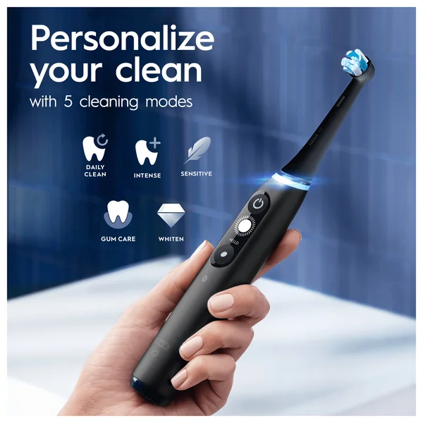 Oral B IO7 Black Electric Toothbrush With Travel Case