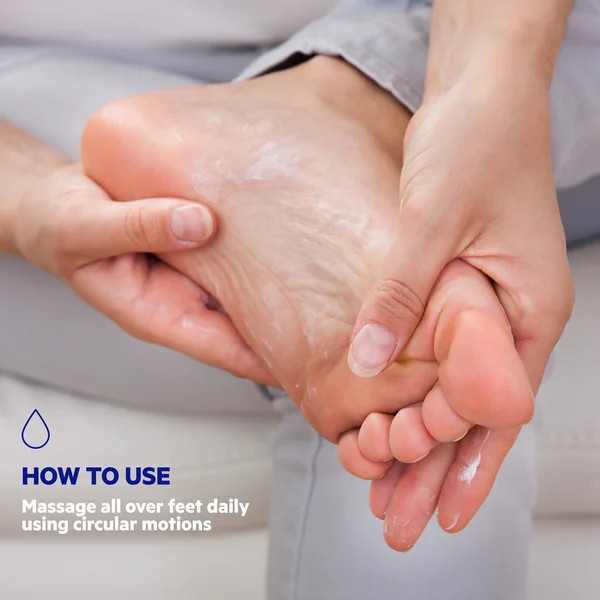 SVR XERIAL 30 24hr Hydration Pure Urea Foot Maintenance Cream For Dry Scaly Rough Skin Prone To Corns And Calluses 50ml