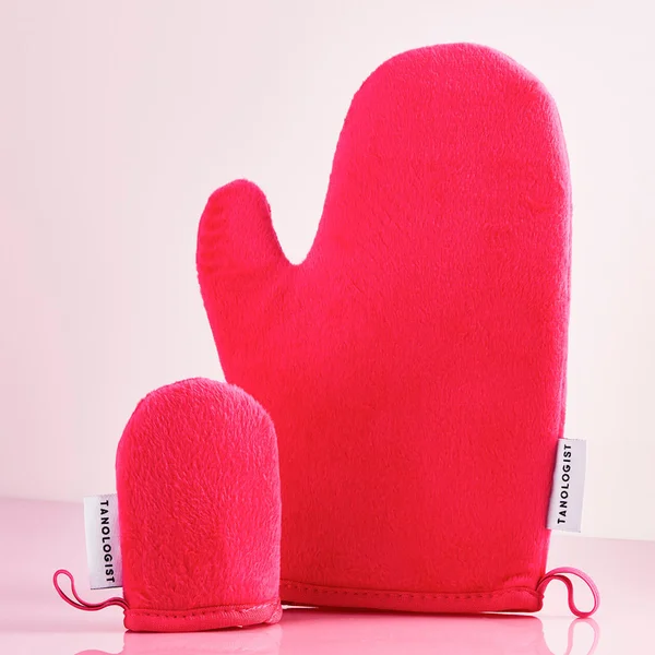 Tanologist Mitt Duo