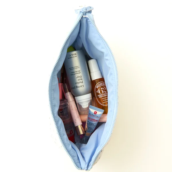 The Flat Lay Co. Marshmallow Essential Makeup Pouch - Cozy Cotton Ditsy Floral