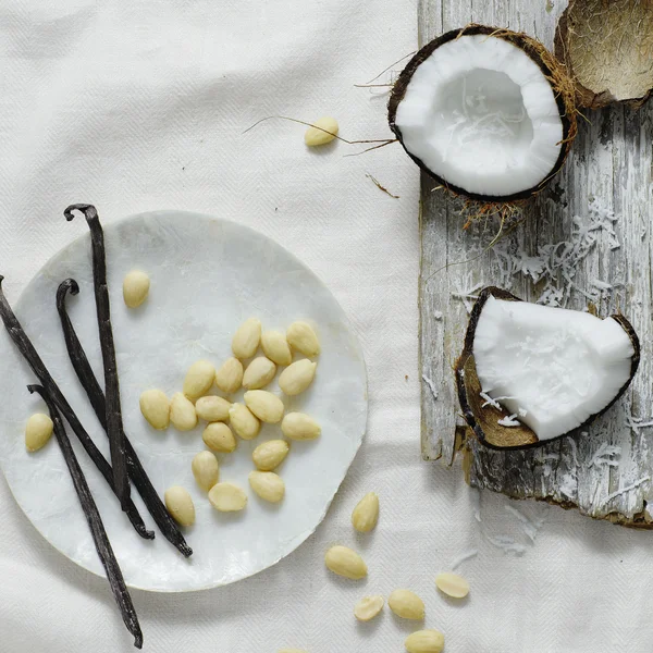 The White Company Seychelles Bath & Body Gift Set