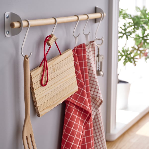 IKEA HALVNÄBB Trivet Extendable Bright Red/pine 6-13x8 "