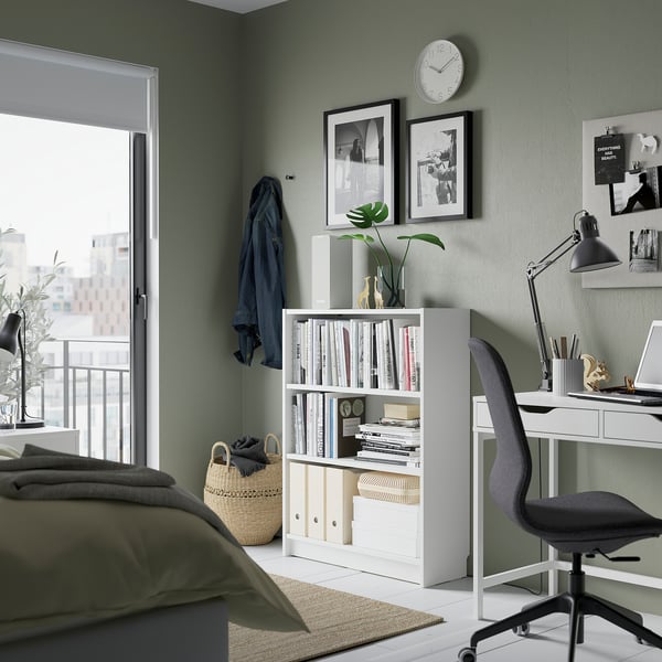 IKEA BILLY Bookcase White 31 1/2x11x41 3/4 "