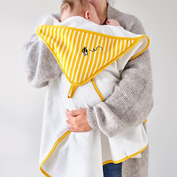 IKEA GRÖNFINK Baby Towel With Hood Yellow 31x31 "