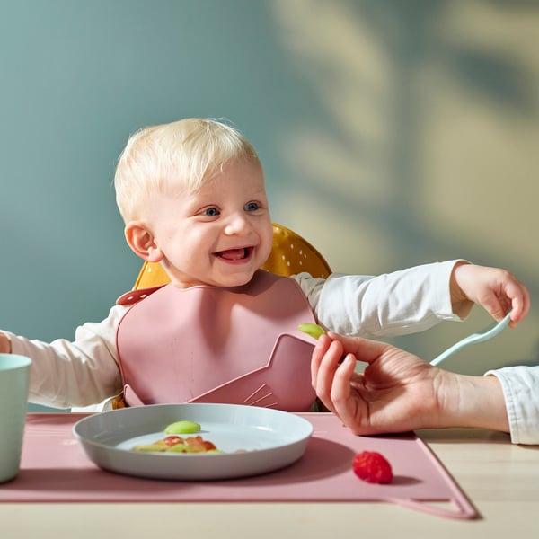 IKEA GULDVÄVARE Bib Pale Pink