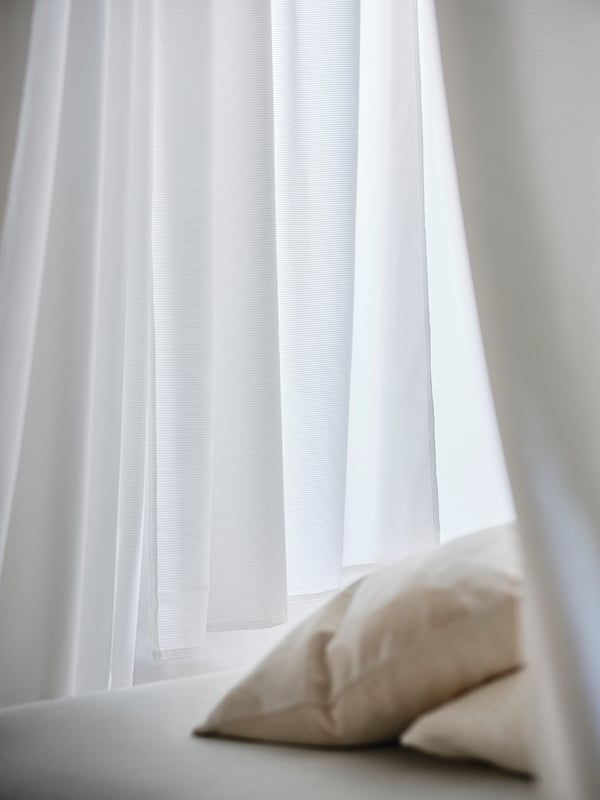 IKEA GUNNLAUG Sound Absorbing Curtain White 57x98 "