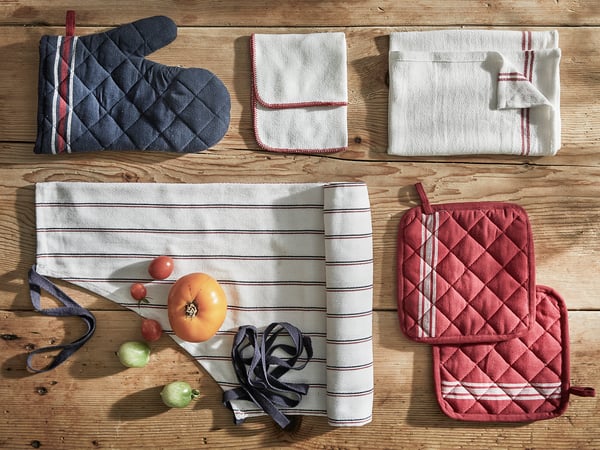 IKEA HILDEGUN Oven Mitt