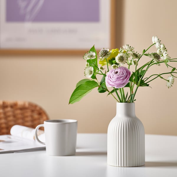 IKEA KAPKASTANJ Vase Off-white 5 ¾ "