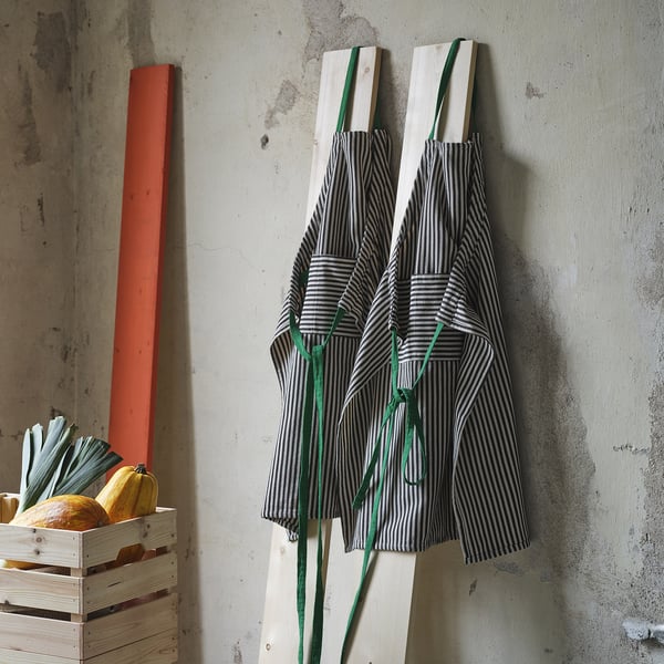 IKEA MÄVINN Apron Black White/stripe 36x35 "