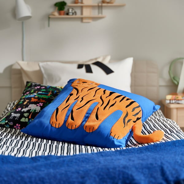 IKEA NATTHÄGER Cushion Blue/tiger 20x20 "