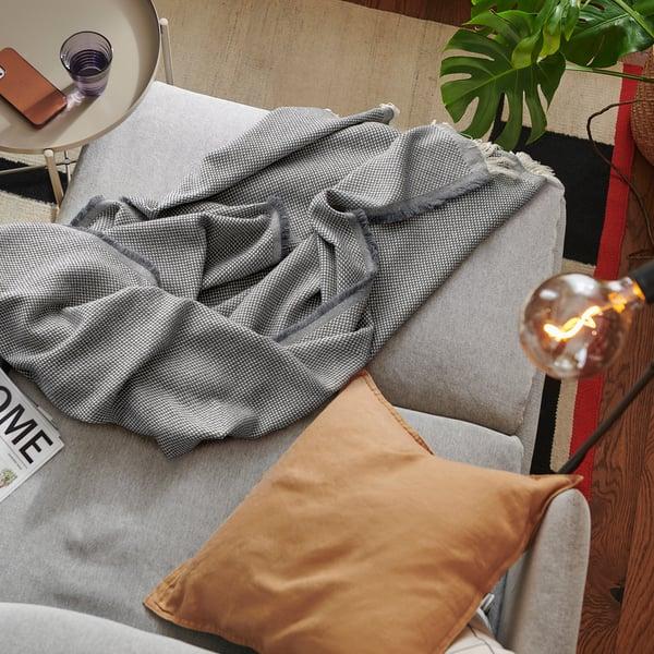 IKEA RÖNNBÄRSMAL Throw Gray/white 51x67 "