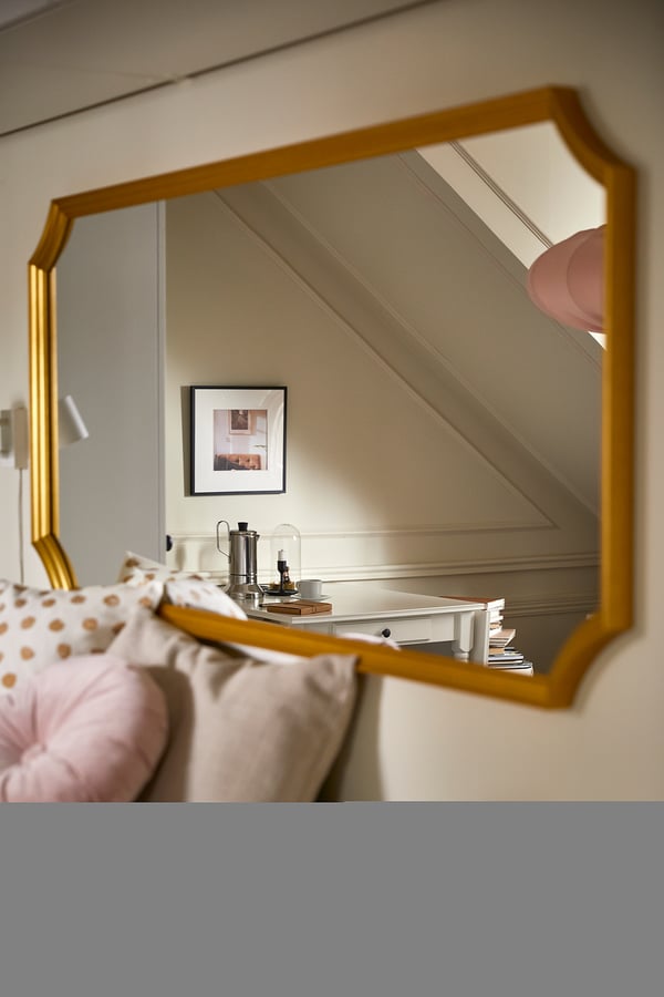 IKEA SVANSELE Mirror Gold 28 3/4x62 1/4 "