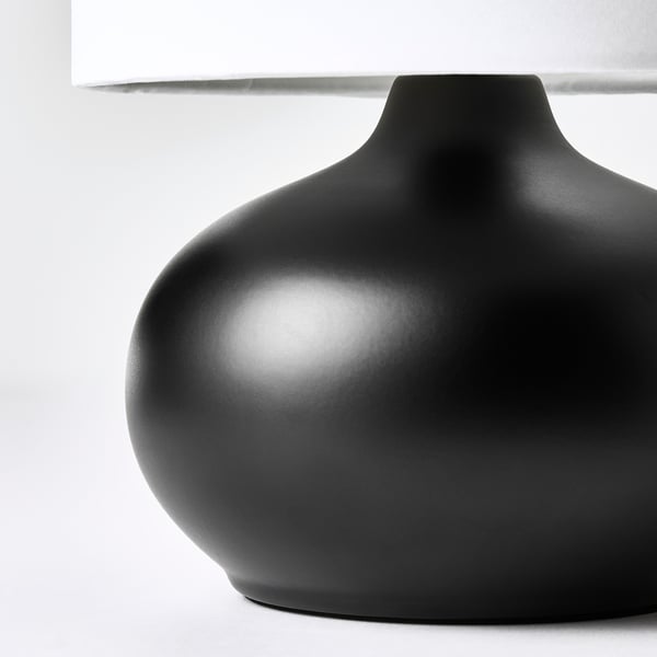 IKEA TVÄRFOT Table Lamp Black/white