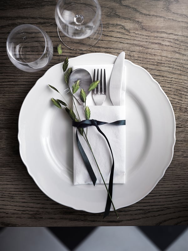 IKEA UPPLAGA 18-piece Dinnerware Set White