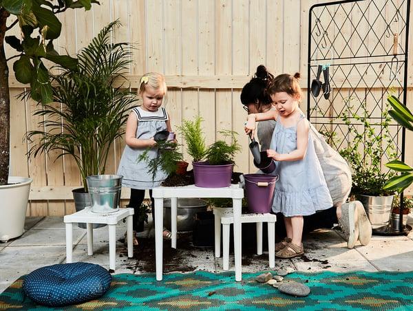 IKEA UTTER Children's Table Indoor/outdoor/white