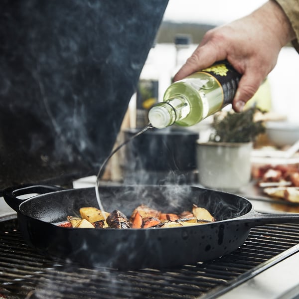 IKEA VARDAGEN Frying Pan Cast Iron 11 "