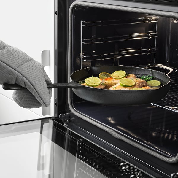 IKEA VARDAGEN Frying Pan Cast Iron 11 "