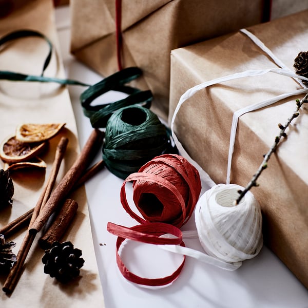 IKEA VINTERFINT Ribbon White/red/green 65.62 '