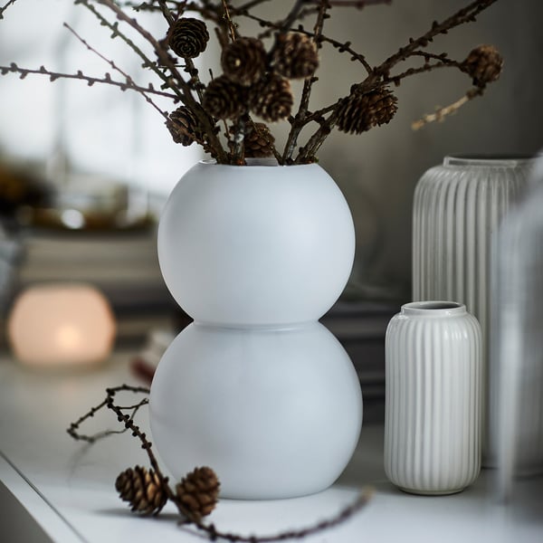 IKEA VINTERFINT Vase Frosted Glass/white 8 ½ "