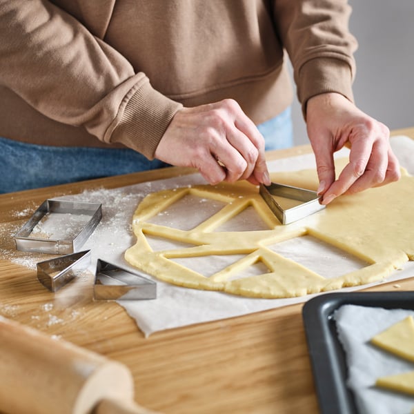 IKEA LÄTTBAKAD Cookie Cutter Set Of 4 Stainless Steel