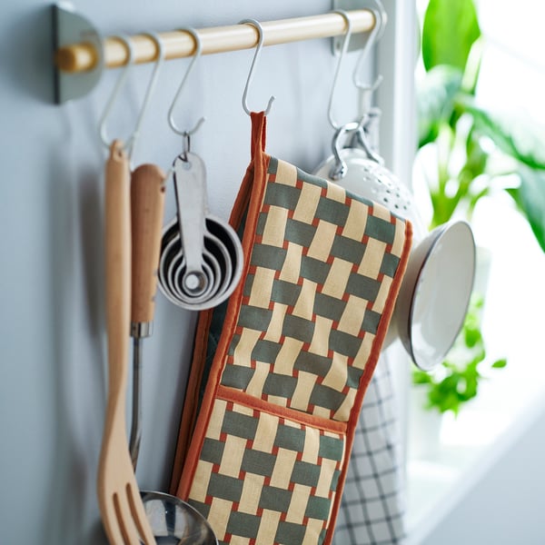 IKEA RINNIG Oven Mitt Patterned Light Beige/gray-green Brown-red