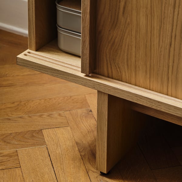 IKEA STOCKHOLM 2025 TV Unit With Sliding Doors Oak Veneer 70 3/8x16 1/2x22 1/8 "