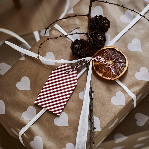 IKEA VINTERFINT Gift Wrap Roll Heart Pattern/brown 10x2.30 '/22.60 Sq Feet