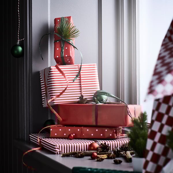 IKEA VINTERFINT Gift Wrap Roll Mixed Patterns Red/white 9.84x2.30 '/22.60 Sq Feet
