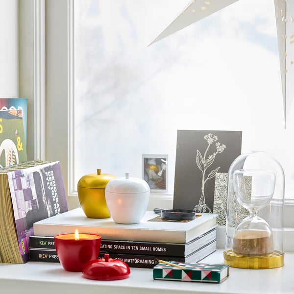 IKEA VINTERFINT Scented Candle In Metal Cup Apple-shaped/Apple And Cinnamon Red 24 Hr