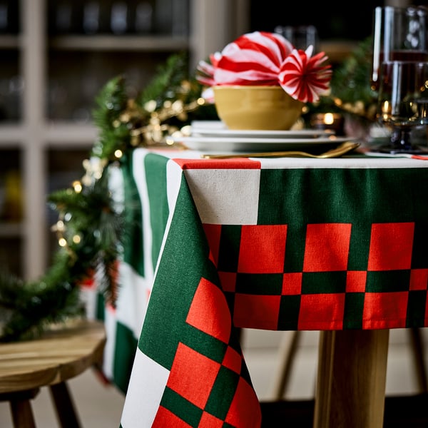 IKEA VINTERFINT Tablecloth Check Pattern Red/green 57x94 "