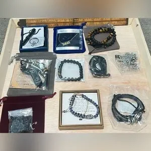10 Pcs Amazon Return Jewelry NIP Men’s Bracelets Body Jewelry Retail Resale C