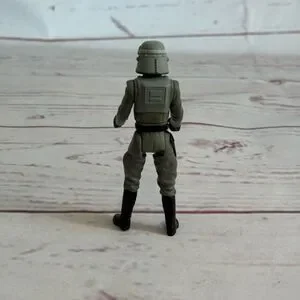 1997 STAR WARS Power Of The Force POTF Hasbro Kenner AT-AT Cmdr. General Veers