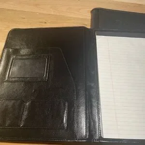 2 Portfolios Leed’s -one Has Zipper