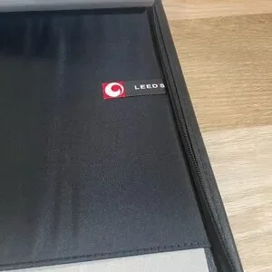 2 Portfolios Leed’s -one Has Zipper