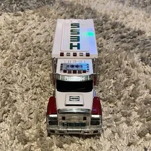 2020 Hess Ambulance Emergency Light Up Toy Truck Only