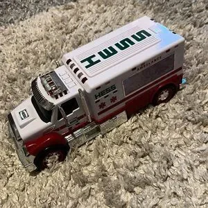 2020 Hess Ambulance Emergency Light Up Toy Truck Only