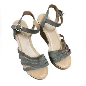 3/$20 Franco Sarto Green Suede Strappy Wedge Sandals (Size: 8)