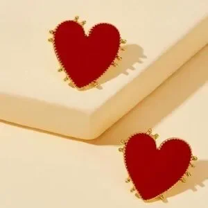3/$30 ❤️ Heart Stud Earrings