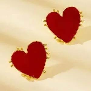 3/$30 ❤️ Heart Stud Earrings