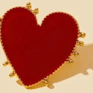 3/$30 ❤️ Heart Stud Earrings