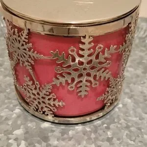 ⭐️40% Off⭐️ Bath & Body Works - White Barn Holiday Silver Candle Sleeve Bundle
