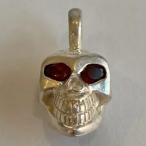 925 Sterling Silver Skull With Ruby Eyes Pendant Necklace