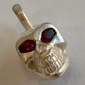 925 Sterling Silver Skull With Ruby Eyes Pendant Necklace