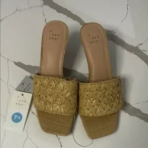 A New Day Women's Beige Woven Slide Sandals