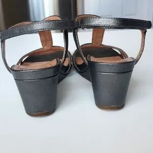 Abeo biosystem womans leather wedge  nwot  size 6n