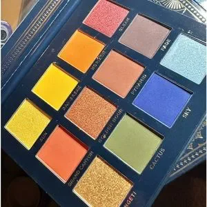 Ace Beaute Vintage Dawn Eyeshadow Palette