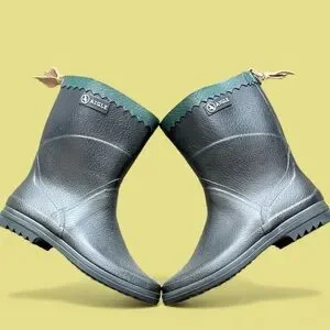 Aigle Black & Green Rainboots