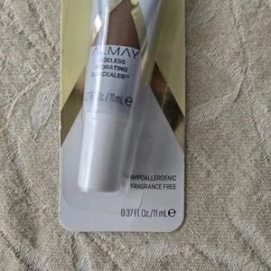 Almay Ageless Hydrating Liquid Concealer Hyaluronic Acid 050 Deep