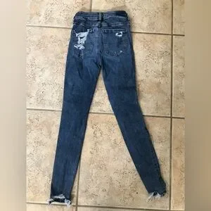 American Eagle Next Level Stretch Distressed Blue Jeans For Women 2L