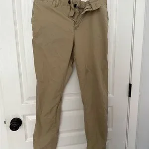 American Eagle Outfitters Tan Chinos